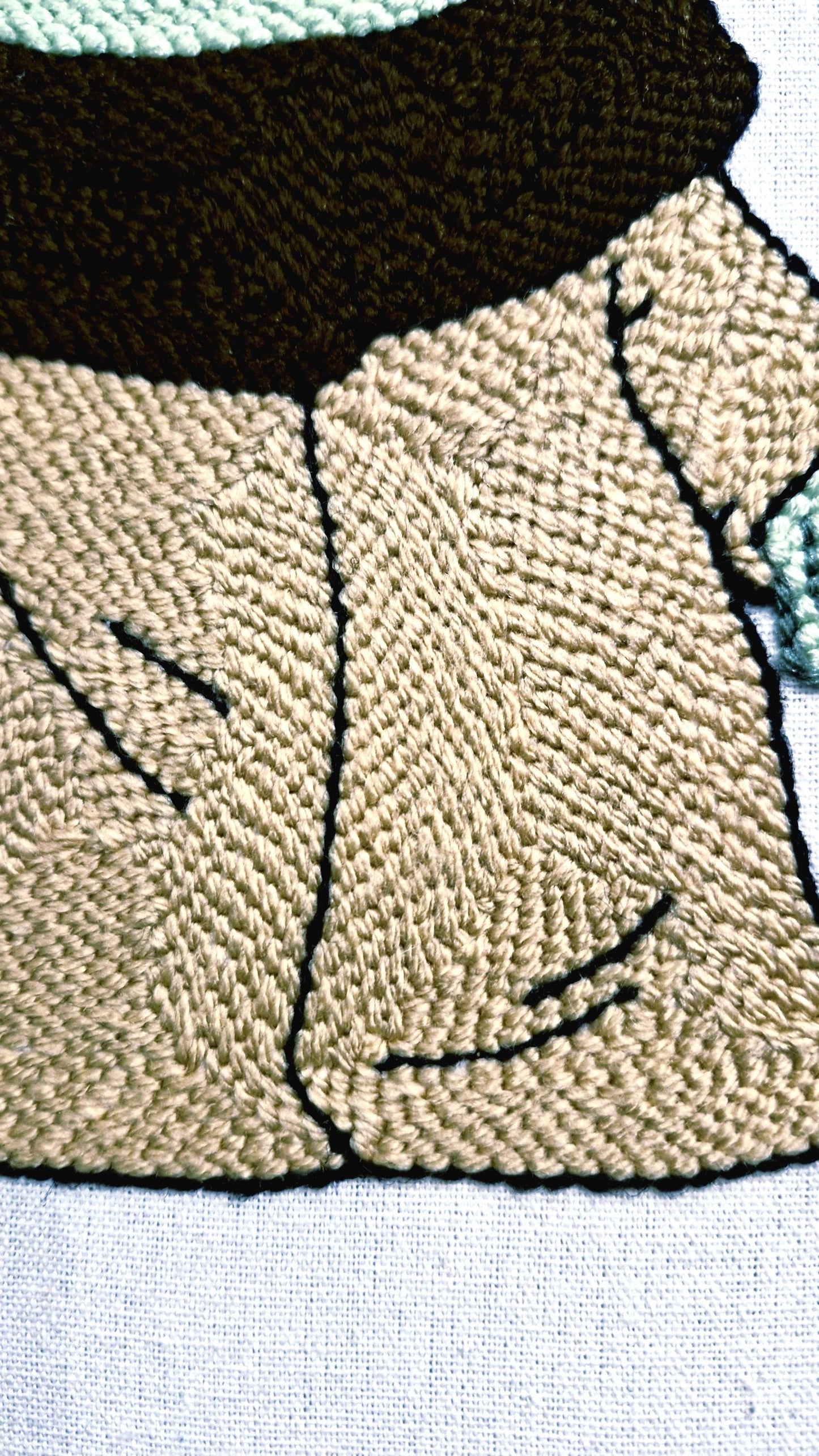 Grogu Punch Needle Wall Art – Baby Yoda Handmade Embroidery, Star Wars Inspired Decor, Nursery Wall Art, Gift for Fans, Wooden Stand Include